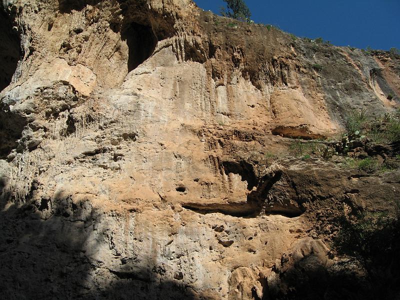 Tonto Natural Bridge 152.jpg